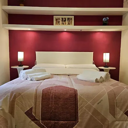 Happie Casa Il Capo & La Cattedrale 公寓 *